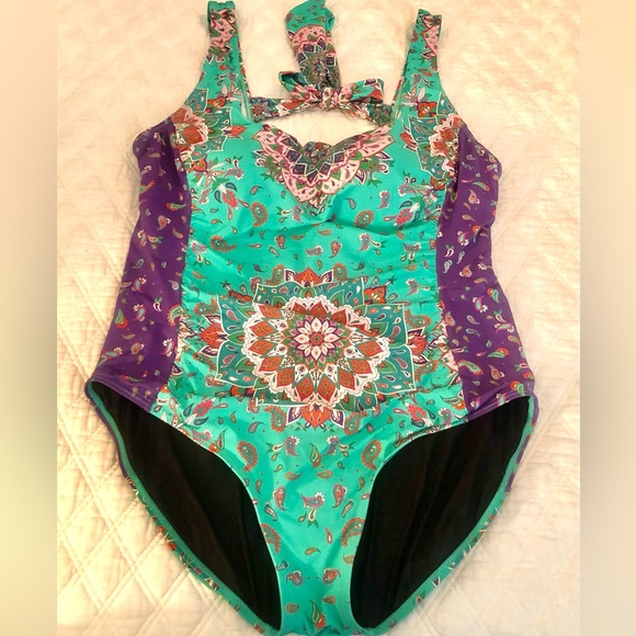 SUNDANCE beautiful, vibrant colors, sweet and sexy with the tie in back .NWOT XL - Picture 1 of 14